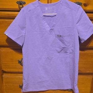 Figs Women's Short Sleeve V-Neck ScrubTop